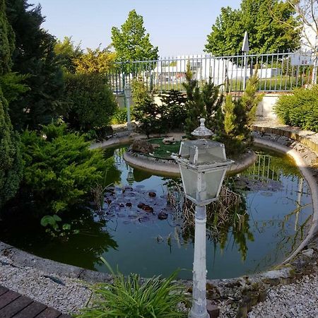 Pepiniere Villa Nogent-sur-Seine Luaran gambar
